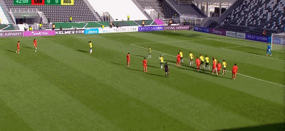 欧洲杯直播-黄博文晒彭啸玩桌球游戏视频并调侃：瞄准射，要不你能进球呢